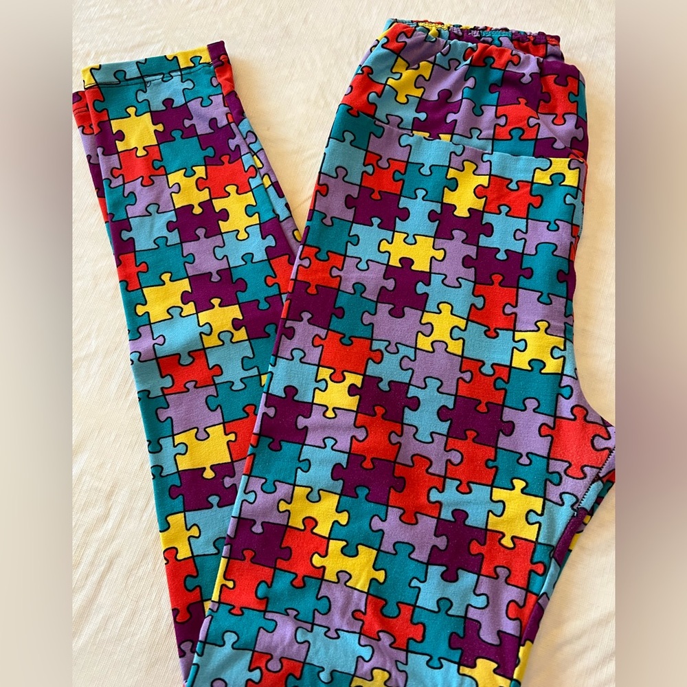 LuLaRoe OS Autism Puzzle Piece leggings